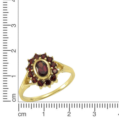 Ring 333/- yellow gold with garnet